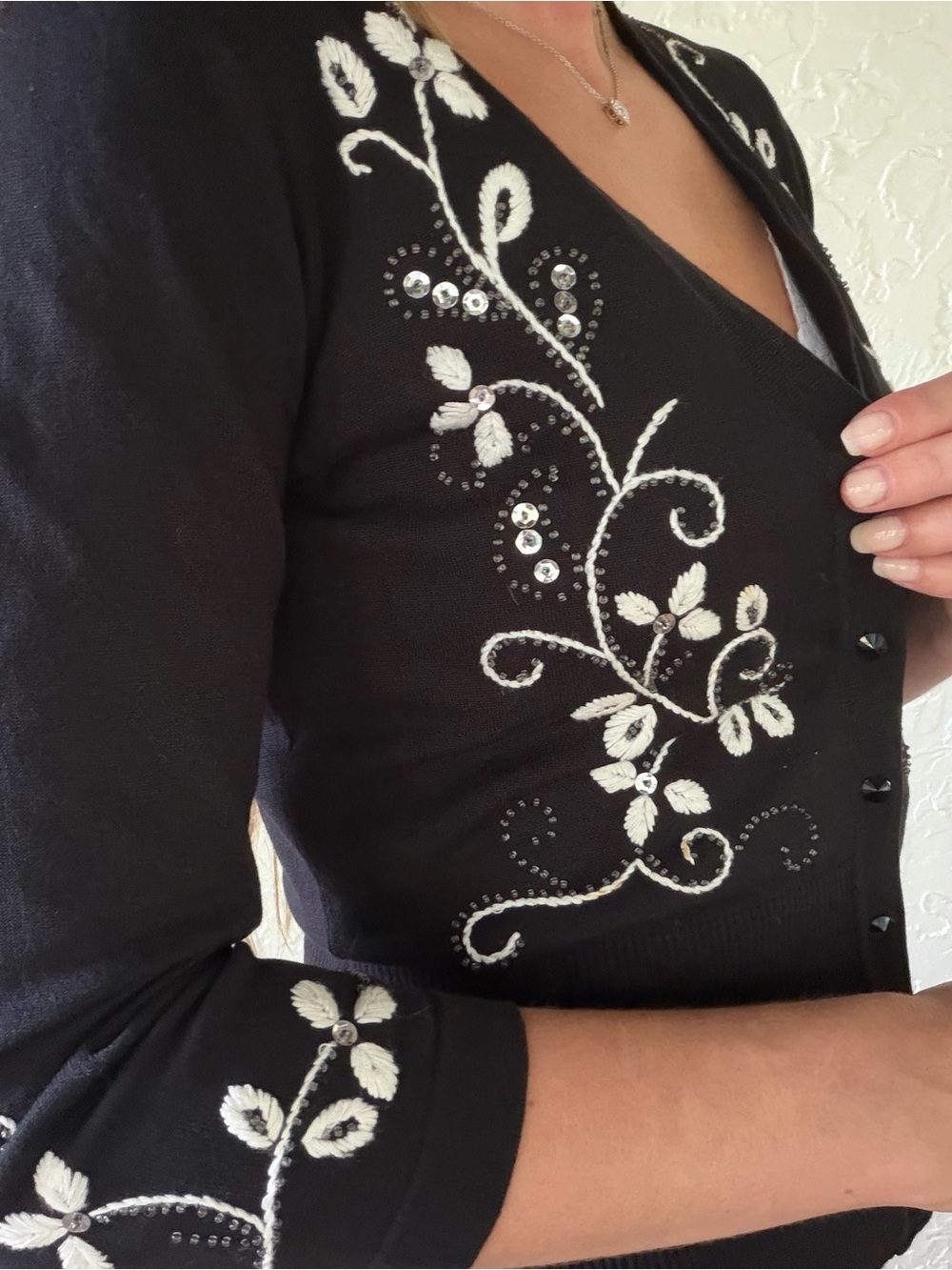 Cache Black Embroidered V-Neck Cardigan with White Floral Detail - Picture 2 of 5
